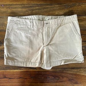 Gap 06R Tan Shorts